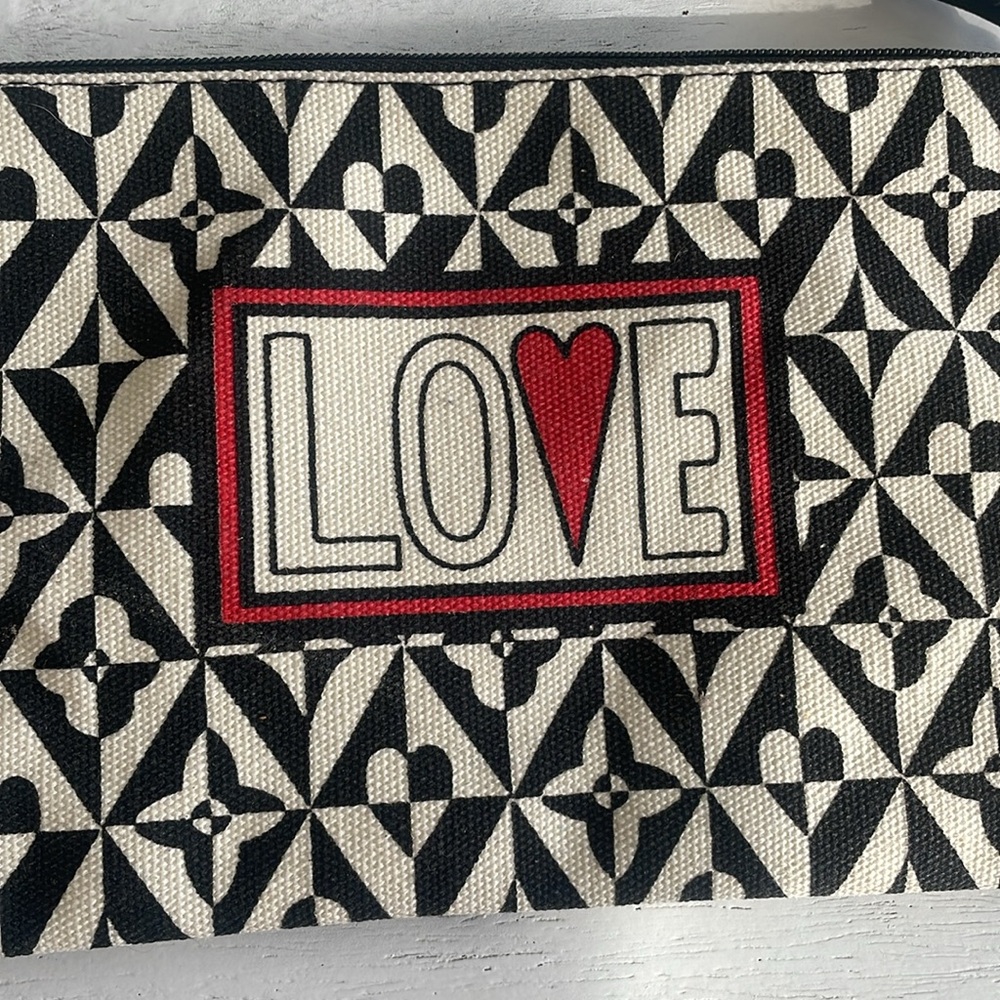 Brighton love pouch like new heart front Blck white canvas and leather trim - Picture 3 of 7